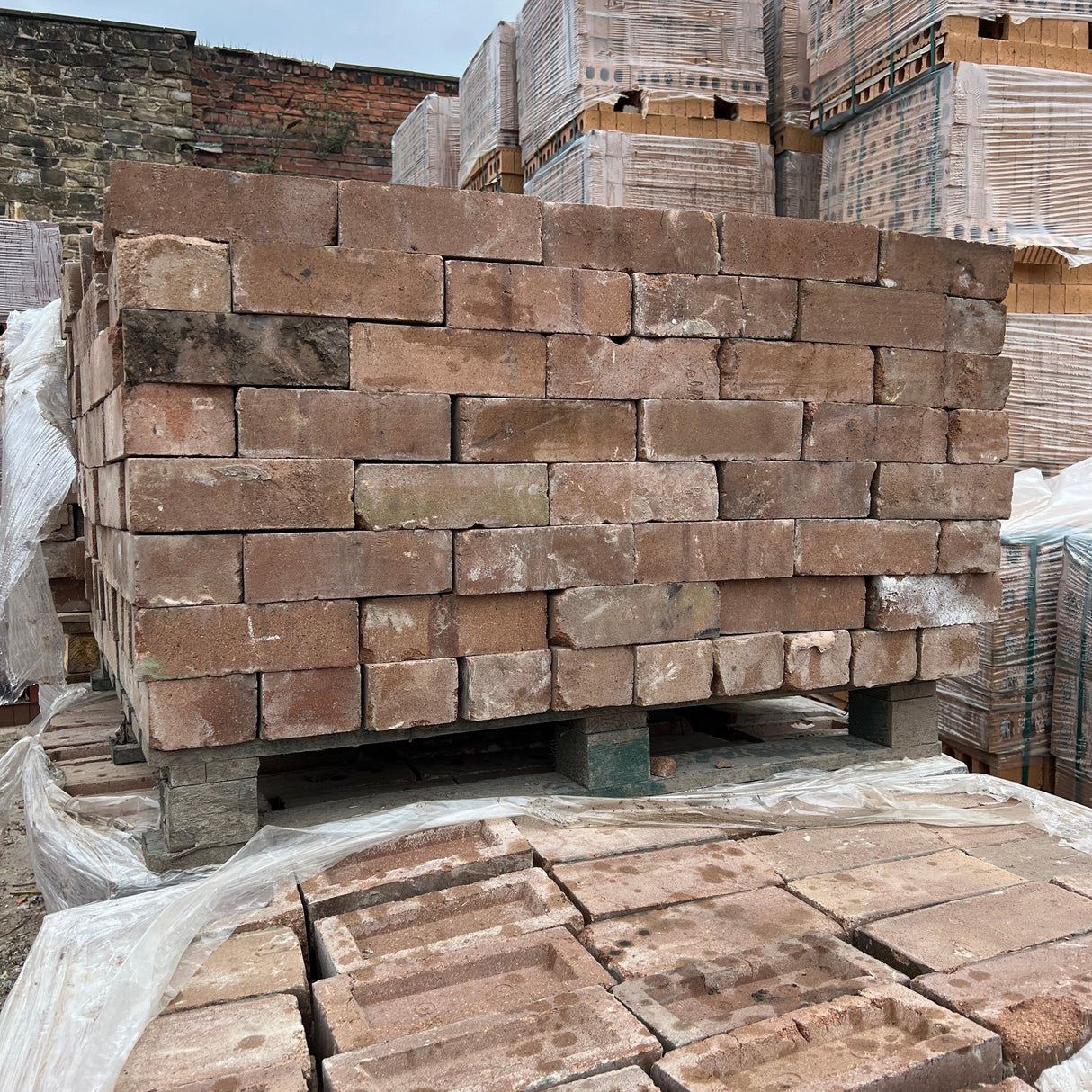 Reclaimed Imperial Bricks | Pack of 250 Bricks | Free Delivery - Reclaimed Brick Company
