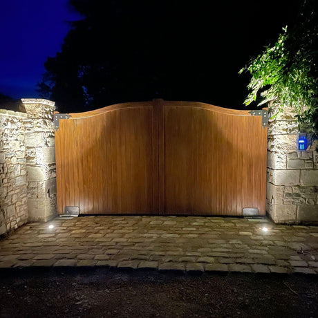 Reclaimed Grit Stone Cobbles - Reclaimed Brick Company