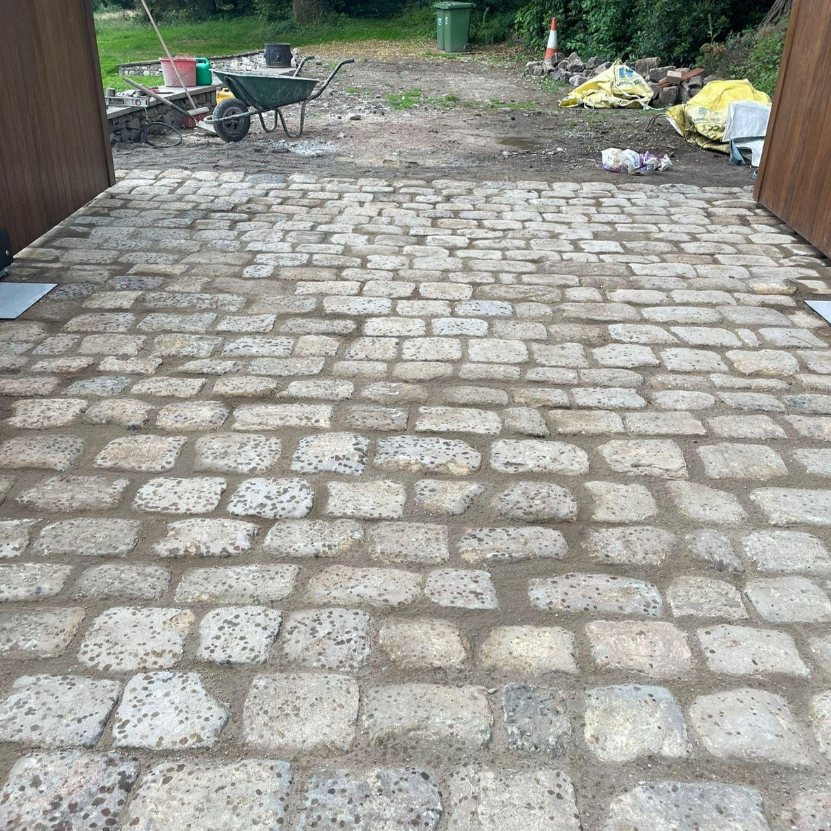 Reclaimed Grit Stone Cobbles - Reclaimed Brick Company