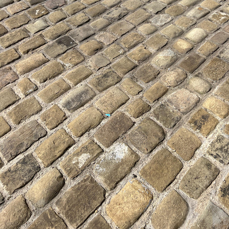 Reclaimed Grit Stone Cobbles - Reclaimed Brick Company