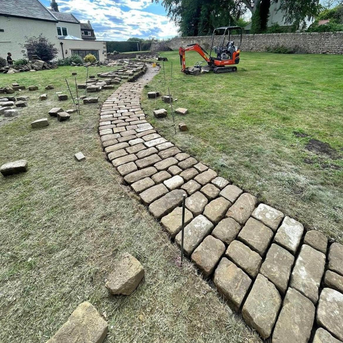 Reclaimed Grit Stone Cobbles - Reclaimed Brick Company