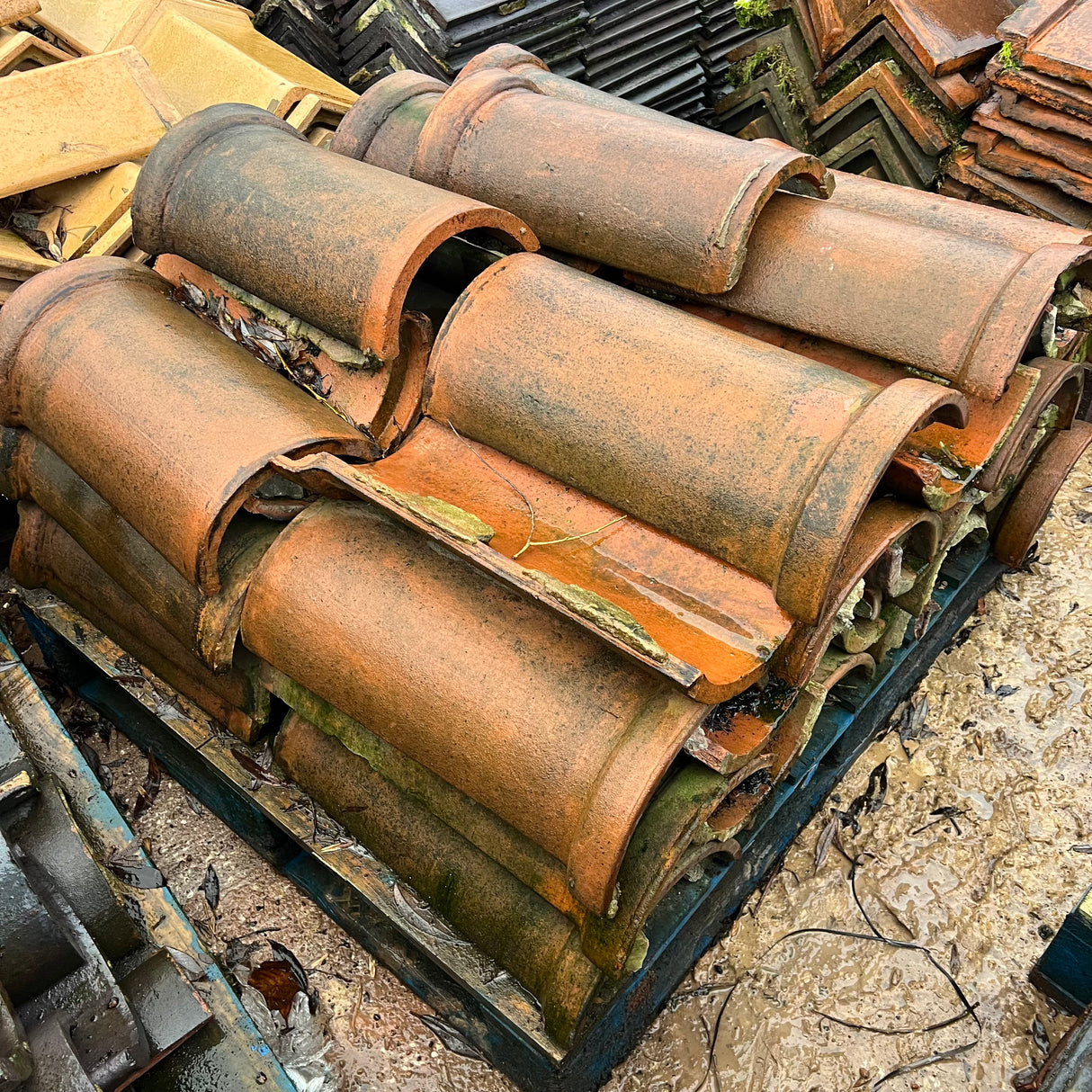 Reclaimed Half Round Ridge Tile - Job Lot of 45 - Reclaimed Brick Company