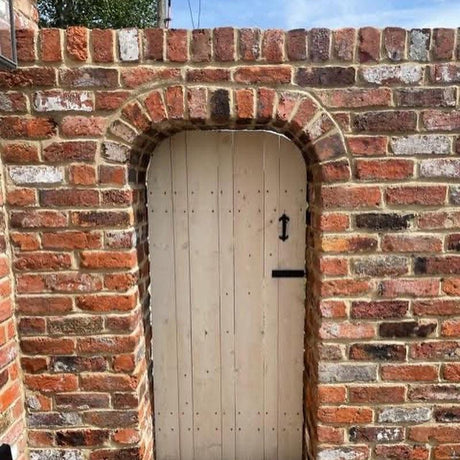 Reclaimed Handmade Farmhouse Imperial Bricks | Pack of 250 Bricks | Free Delivery - Reclaimed Brick Company