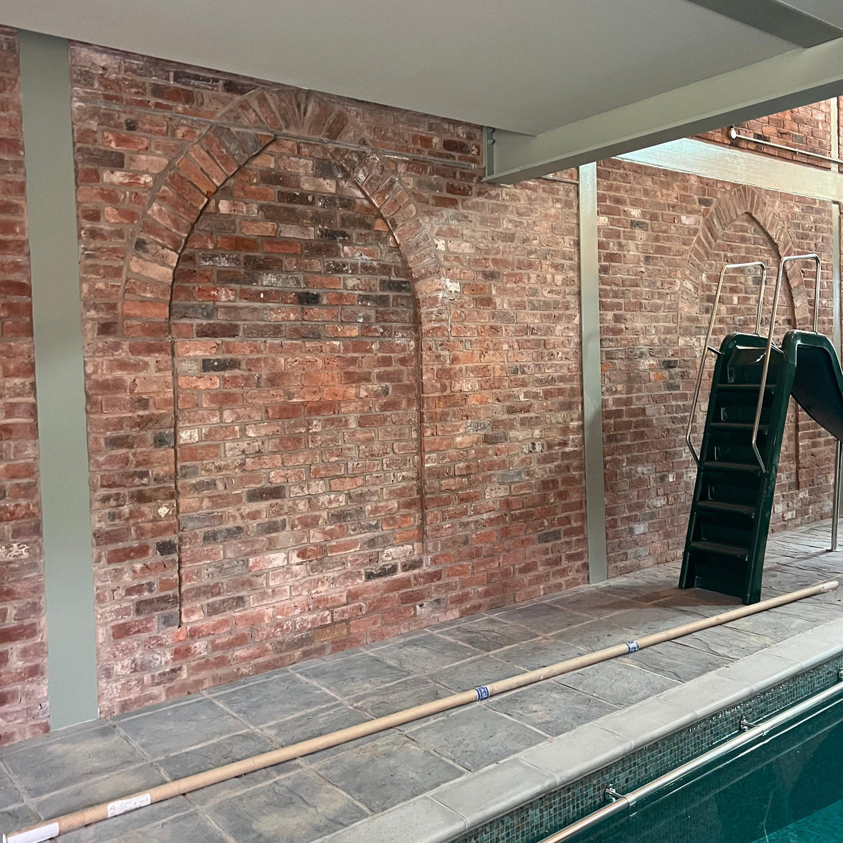 Reclaimed Handmade Farmhouse Imperial Bricks | Pack of 250 Bricks | Free Delivery - Reclaimed Brick Company