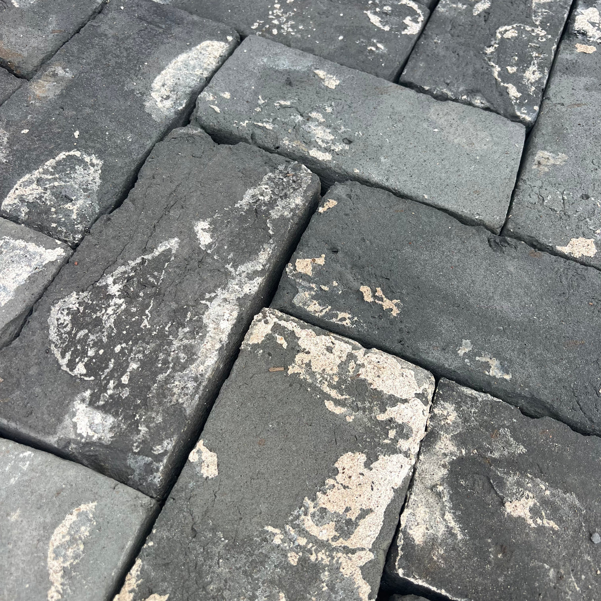 Reclaimed Handmade Grey Paving Brick Paver | Pack of 400 Pavers | Free Delivery - Reclaimed Brick Company