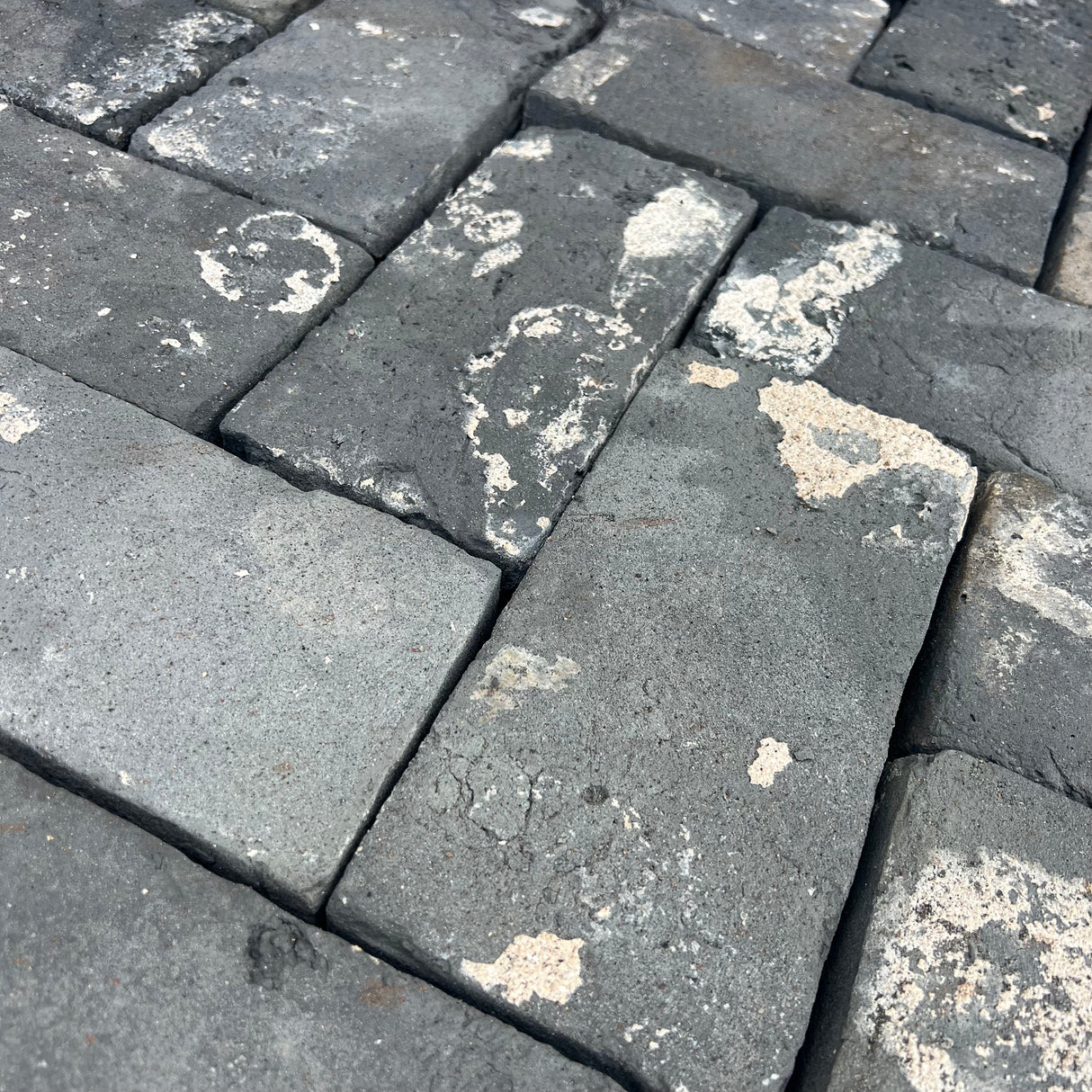 Reclaimed Handmade Grey Paving Brick Paver | Pack of 400 Pavers | Free Delivery - Reclaimed Brick Company