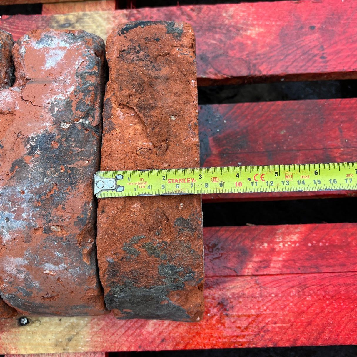 Reclaimed Handmade Single Bullnose Bricks - Reclaimed Brick Company