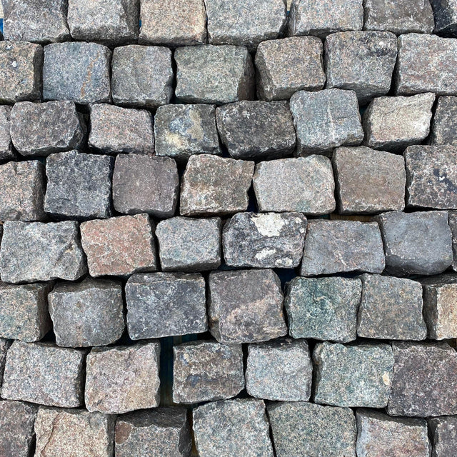 Reclaimed High Grade Granite Setts - Reclaimed Brick Company