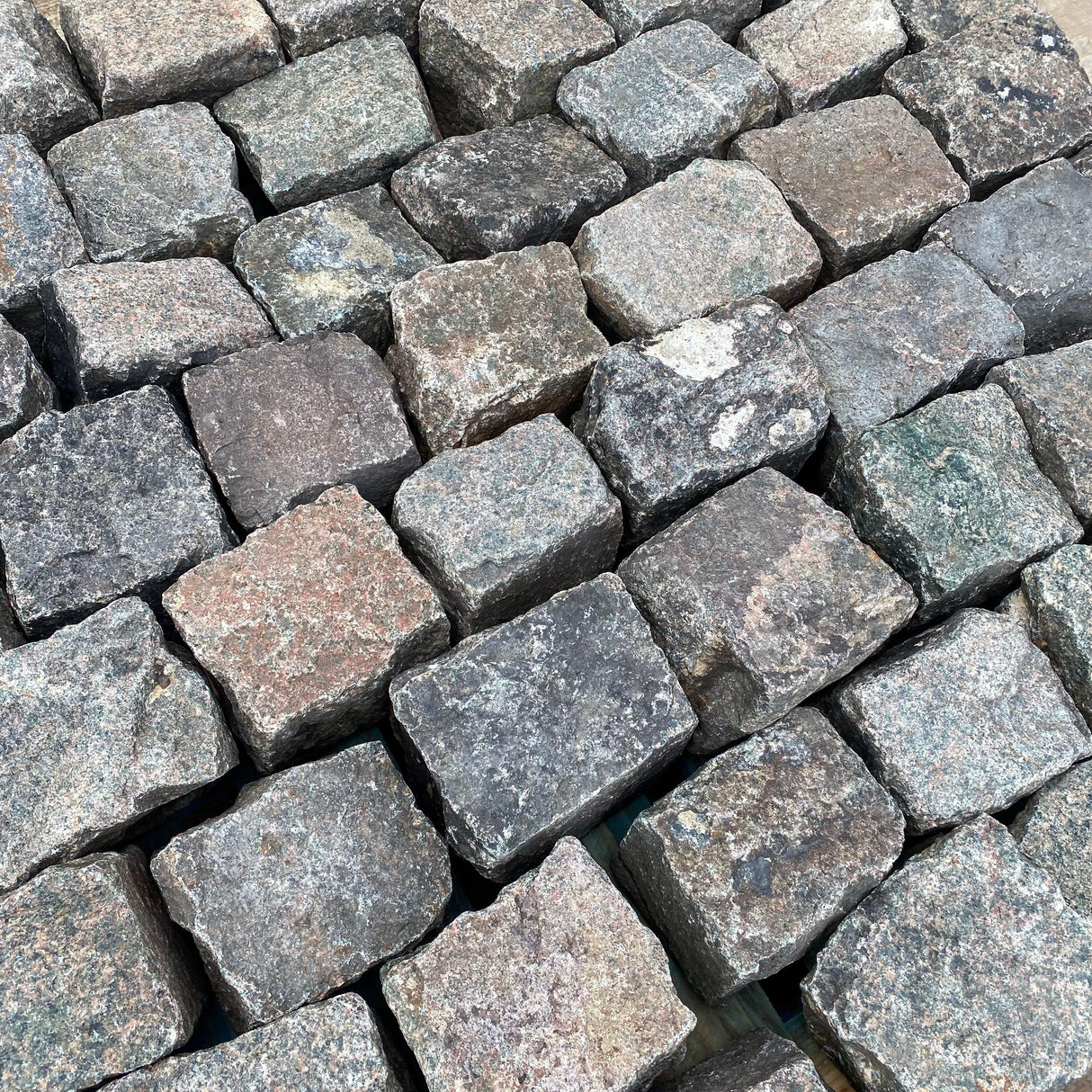 Reclaimed High Grade Granite Setts - Reclaimed Brick Company