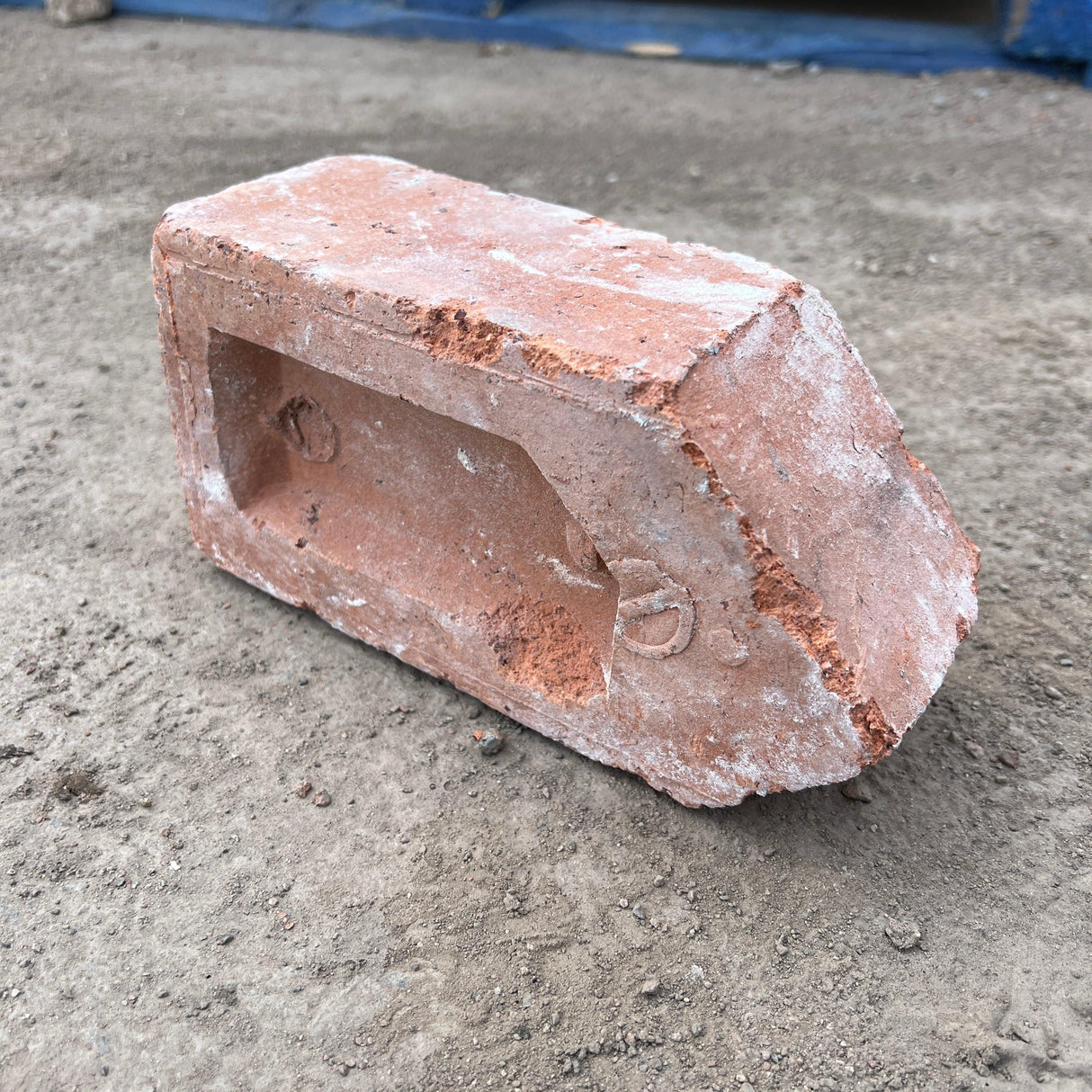 Reclaimed Imperial Squint Bricks - Reclaimed Brick Company