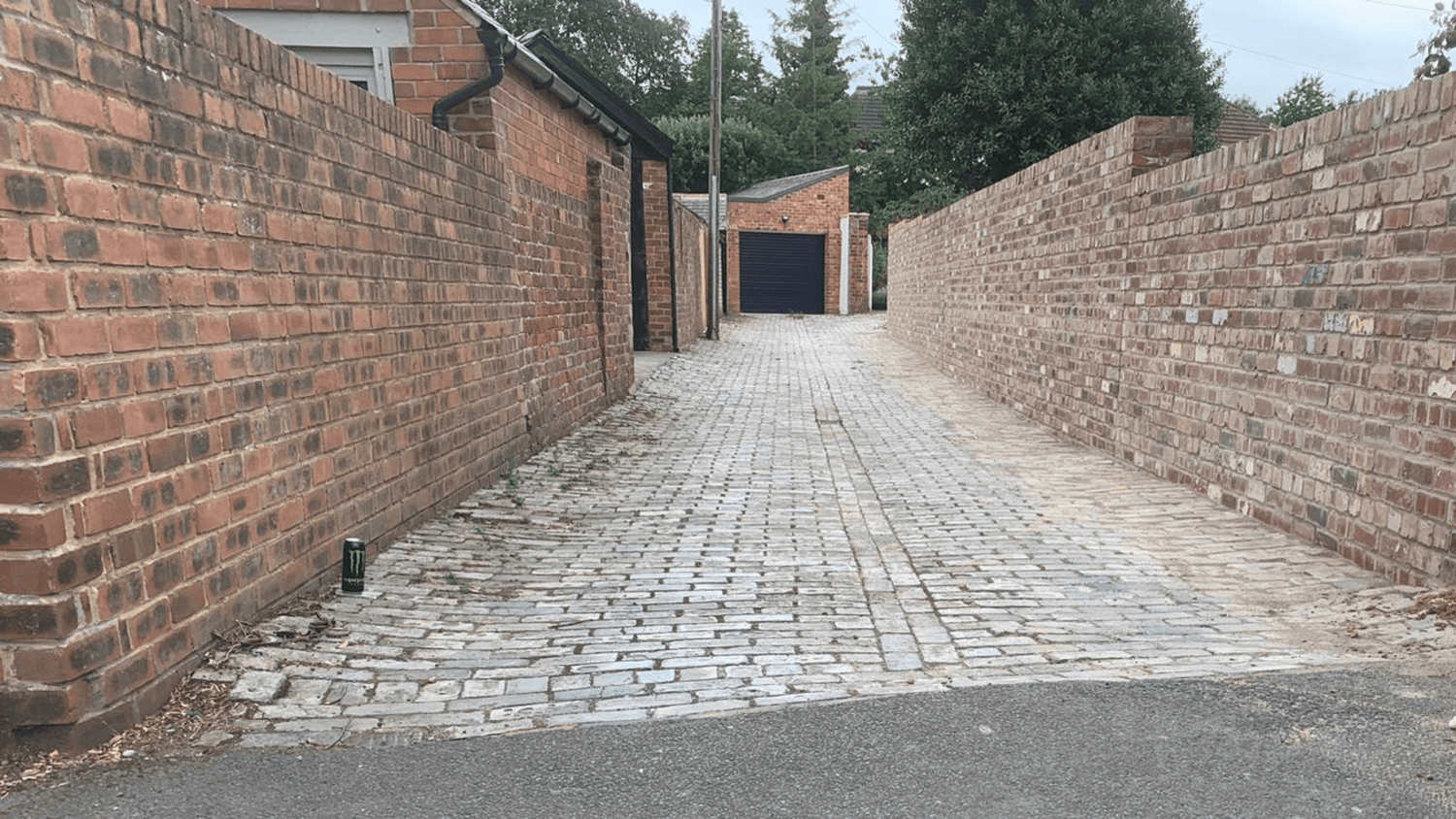 Reclaimed Brick Garden Wall