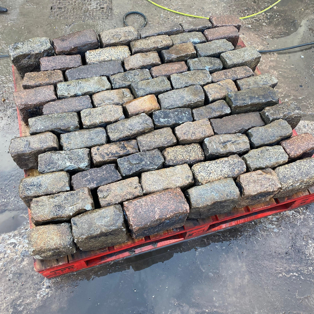 Natural Granite Edging - Reclaimed Brick Company