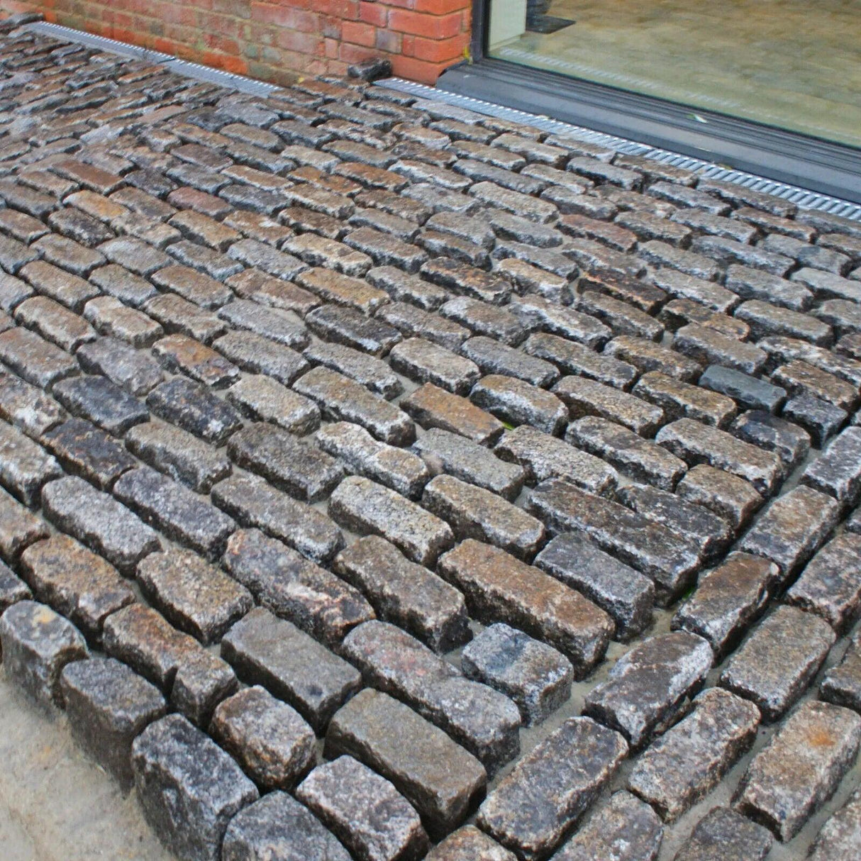 Reclaimed Mixed Granite Stone Cobble / Setts - Reclaimed Brick Company