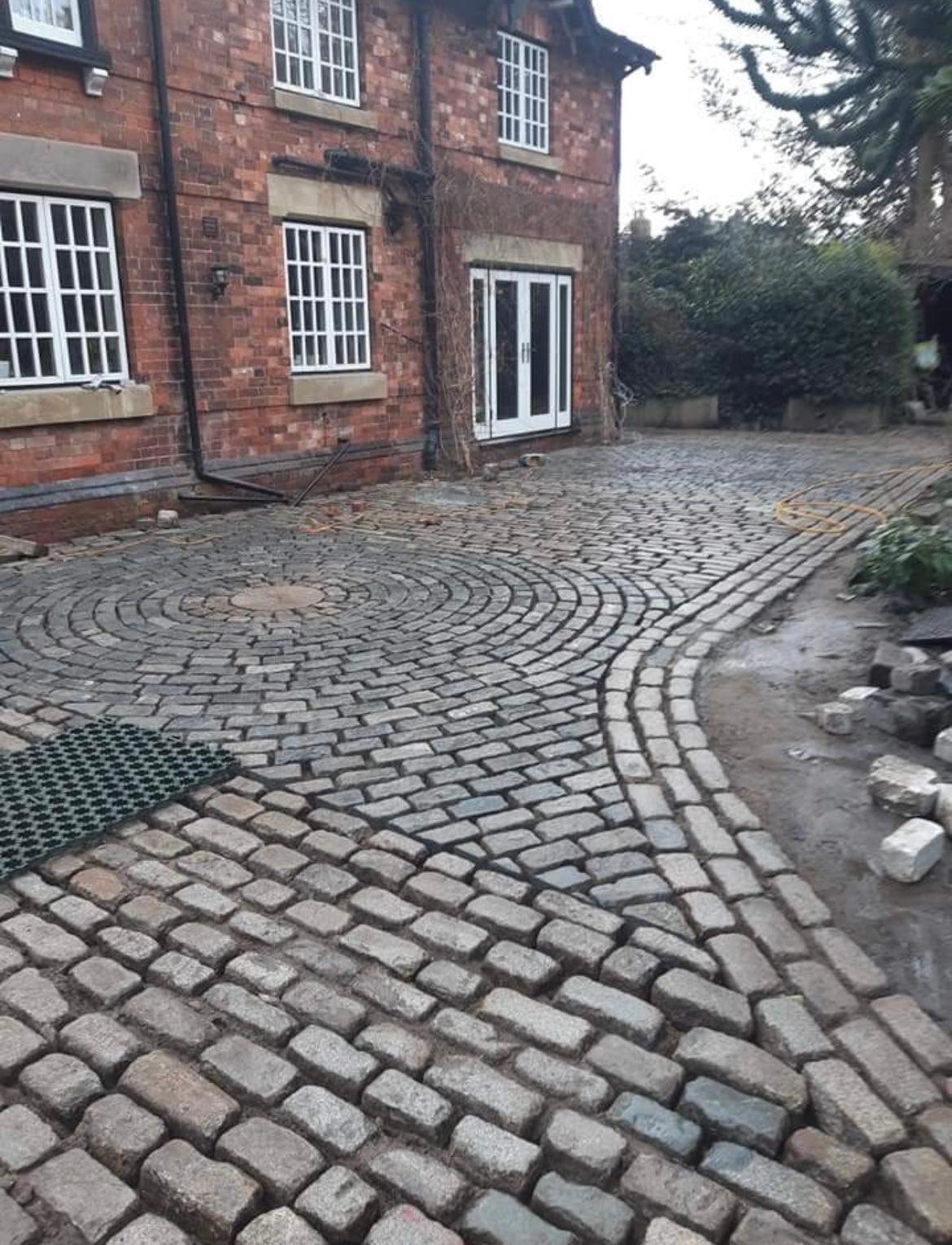 Reclaimed Mixed Granite Stone Cobble / Setts - Reclaimed Brick Company