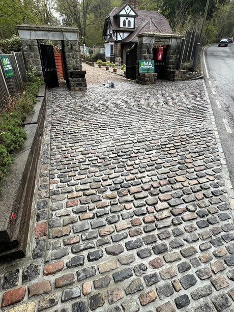 Reclaimed Mixed Granite Stone Cobble / Setts - Reclaimed Brick Company