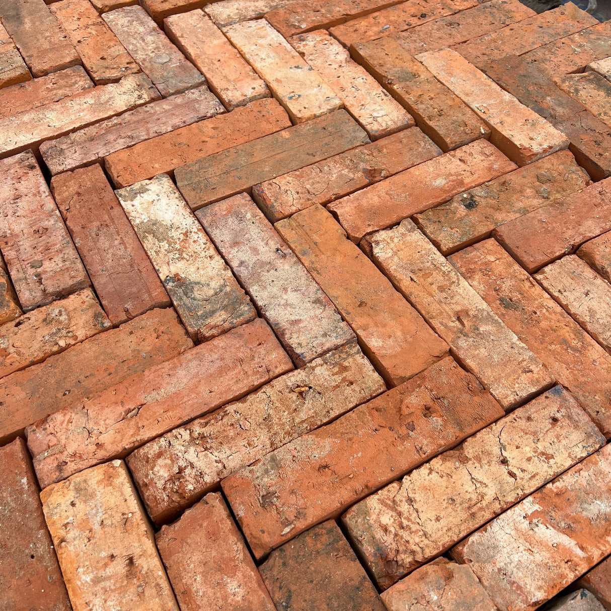 Narrow Garden Edging Paving Bricks - Reclaimed Brick Company