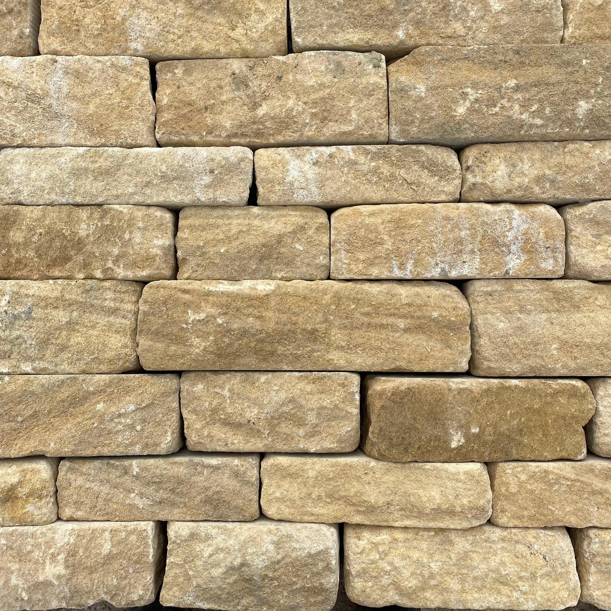 Reclaimed Natural Stone Buff Yorkshire Building Stone - 4” Bed - Bulk Bags - Reclaimed Brick Company