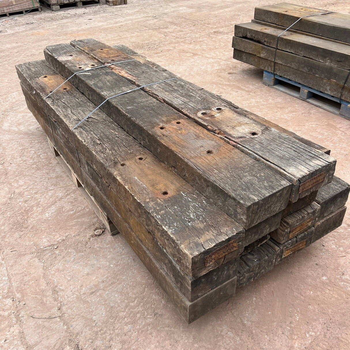 Reclaimed Oak Timber Railway Sleeper - Reclaimed Brick Company