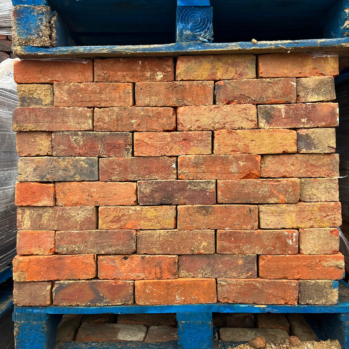 Reclaimed Premium Mixed Stock Handmade Bricks | Pack of 250 Bricks | Free Delivery - Reclaimed Brick Company