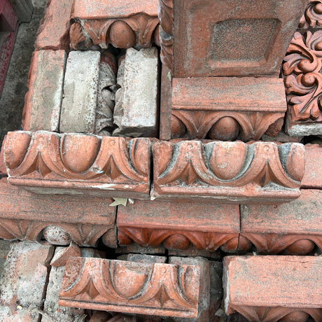 Reclaimed Red Decorative Brick - Reclaimed Brick Company