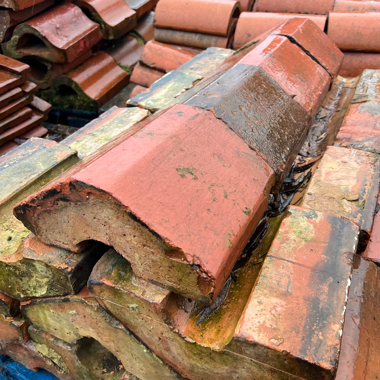 Reclaimed Red Terracotta Wall Coping - 10.5” x 4.5” - Job Lot 13 Linear Metres - Reclaimed Brick Company