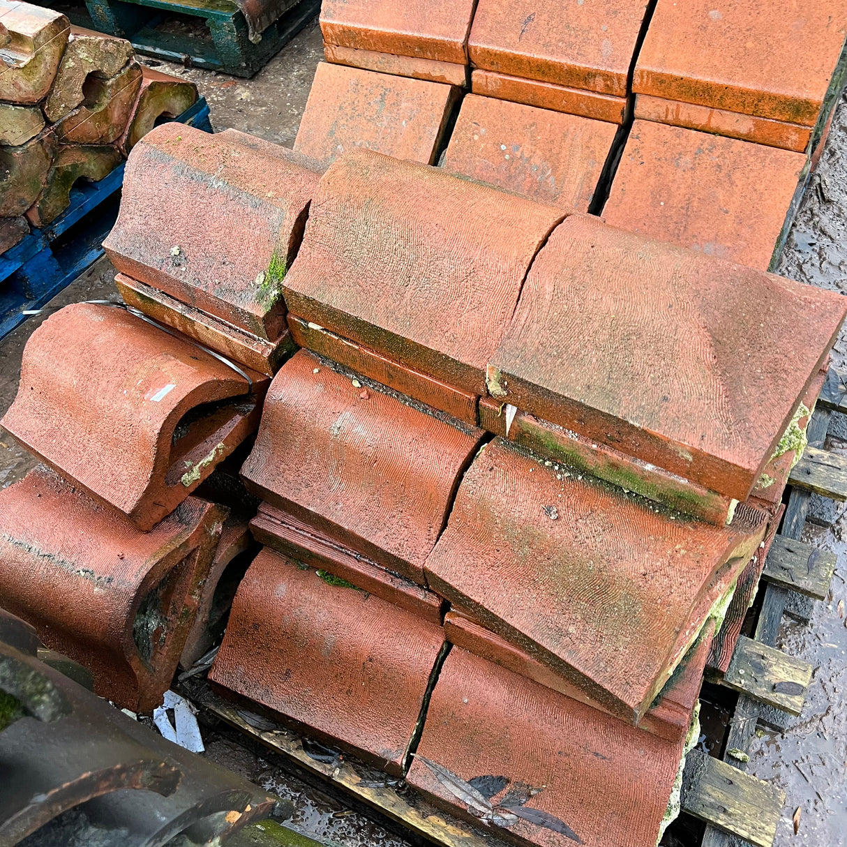 Reclaimed Red Terracotta Wall Coping - 12” x 6” - Job Lot Of 9 Linear Meters - Reclaimed Brick Company