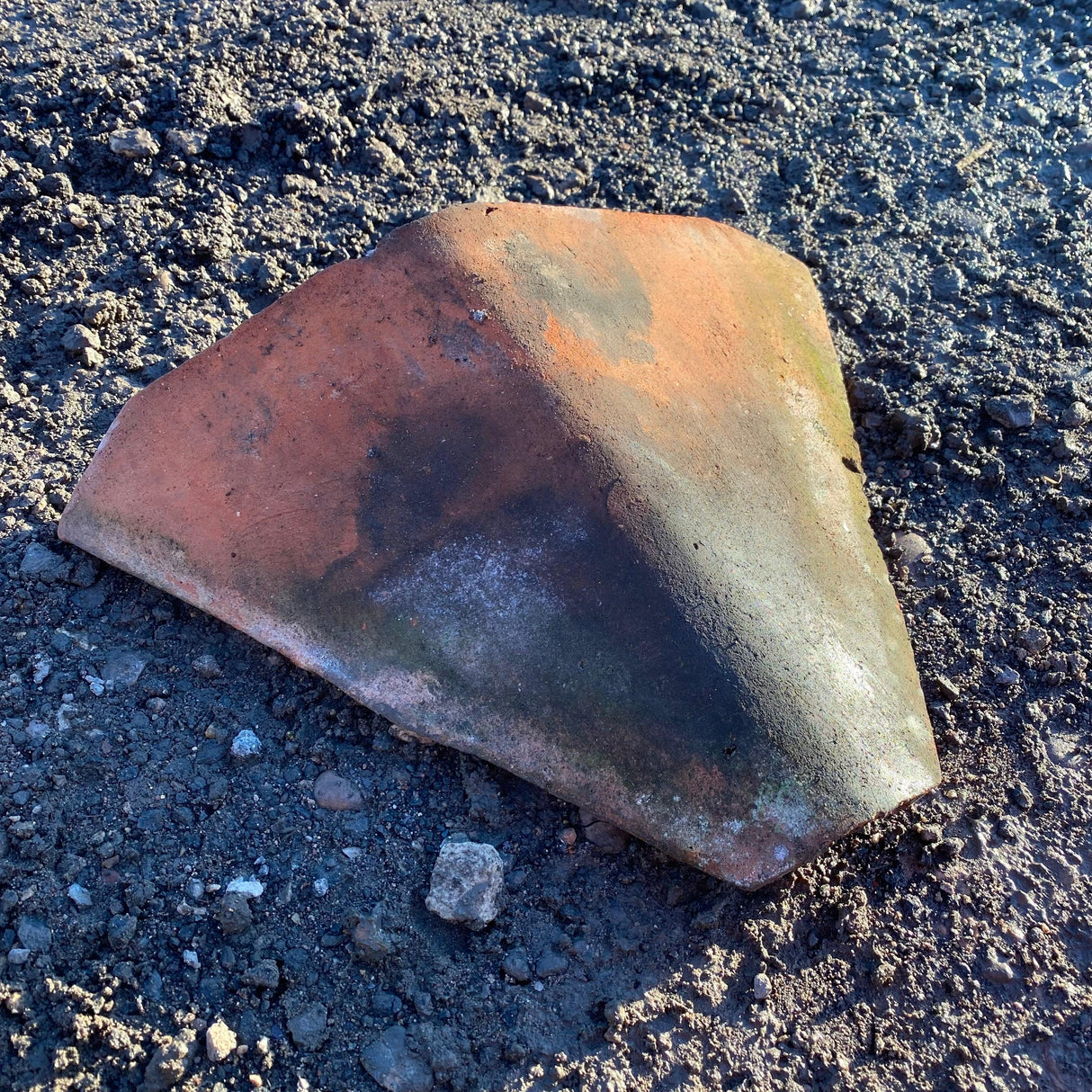 Reclaimed Rosemary Clay Roof Bonnet Tiles - Reclaimed Brick Company