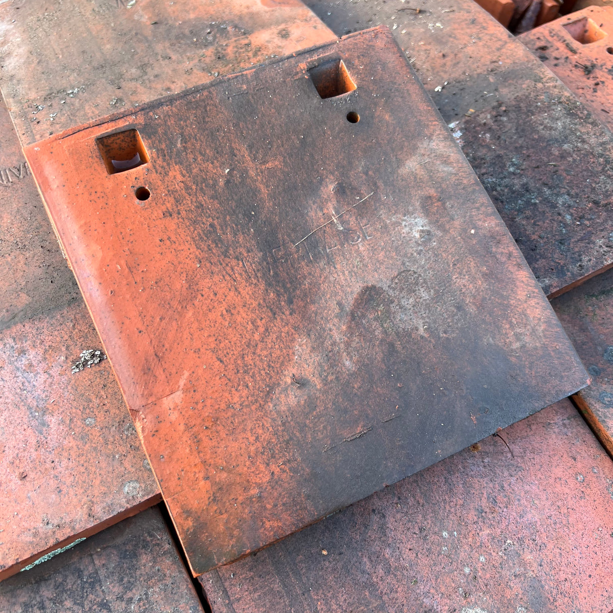 Reclaimed Rosemary Red Eave Tiles - Reclaimed Brick Company