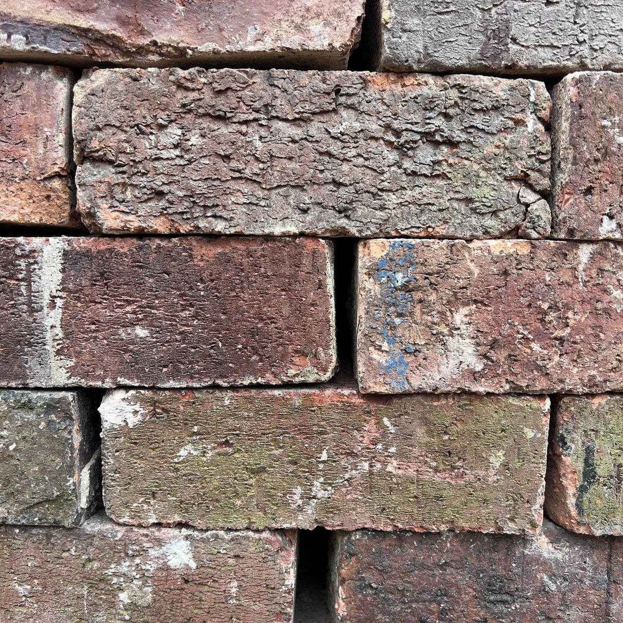 Reclaimed Rough Textured Imperial Bricks | Pack of 250 Bricks | Free Delivery - Reclaimed Brick Company
