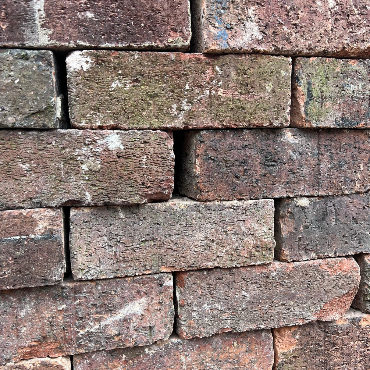 Reclaimed Rough Textured Imperial Bricks | Pack of 250 Bricks | Free Delivery - Reclaimed Brick Company