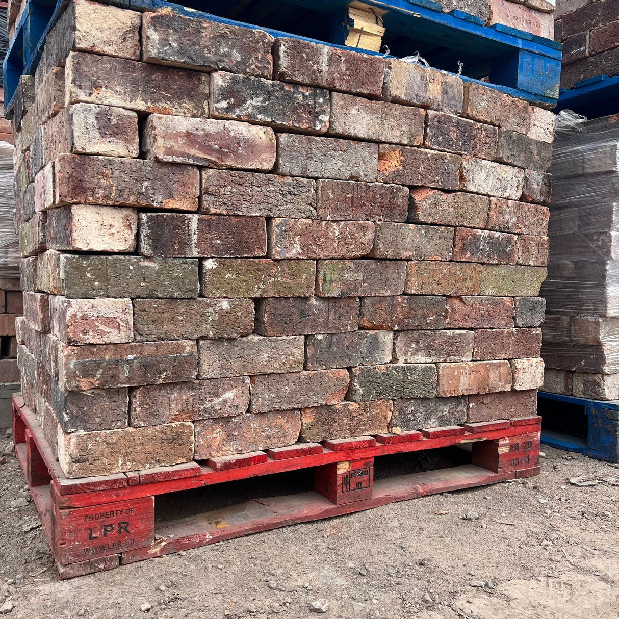 Reclaimed Rough Textured Imperial Bricks | Pack of 250 Bricks | Free Delivery - Reclaimed Brick Company