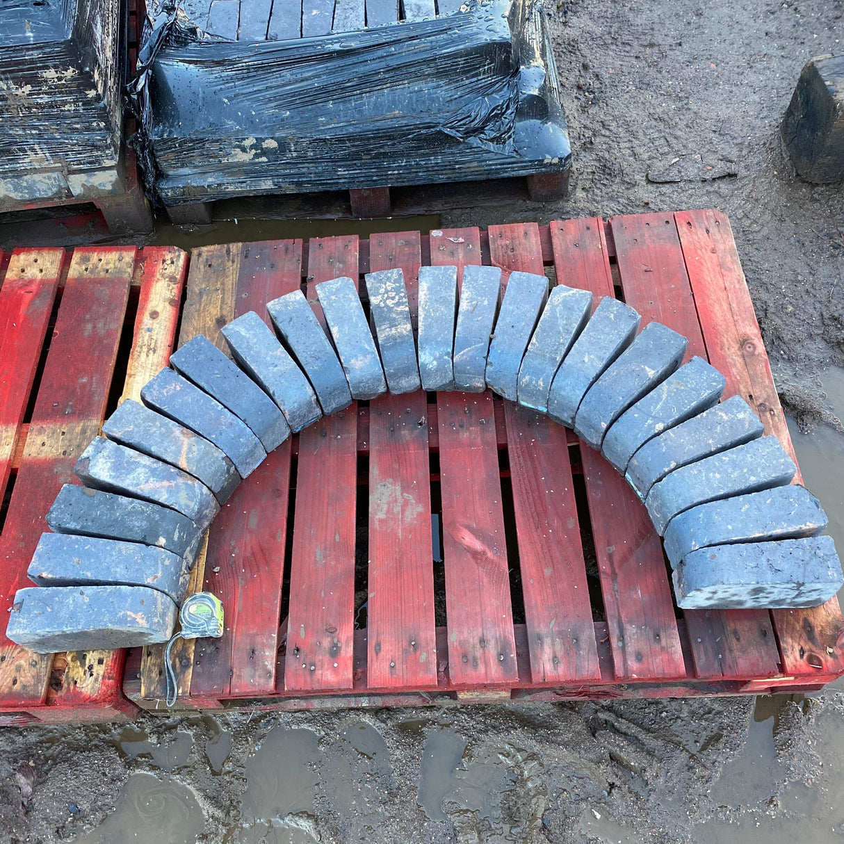 Reclaimed Single Angled Blue Bullnose Bricks - Reclaimed Brick Company