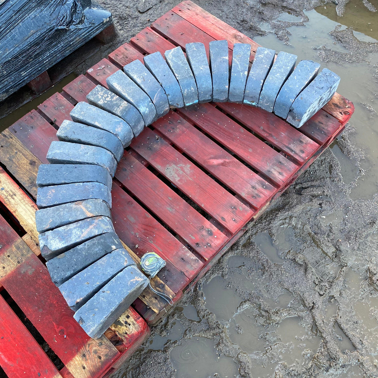 Reclaimed Single Angled Blue Bullnose Bricks - Reclaimed Brick Company