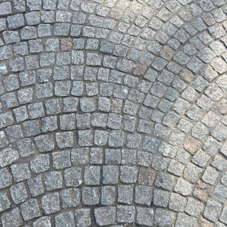 Reclaimed Small Stone 3" x 3" Granite Cobble Setts - Reclaimed Brick Company