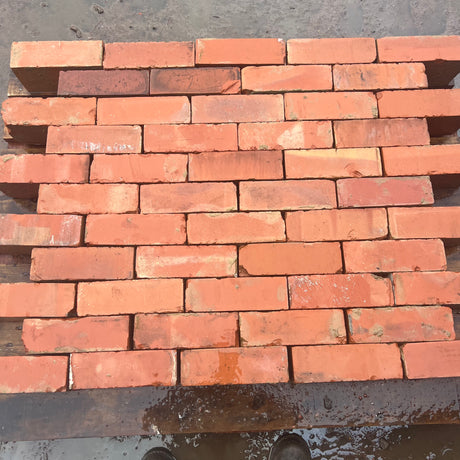 Reclaimed Smooth Red Wirecut Bricks | Pack of 250 Brick | Free Delivery - Reclaimed Brick Company
