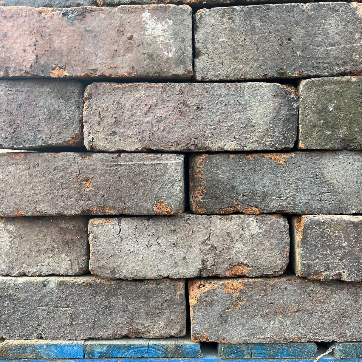 Reclaimed Staffordshire Blue Engineering Brick | Pack of 250 | Free Delivery - Reclaimed Brick Company