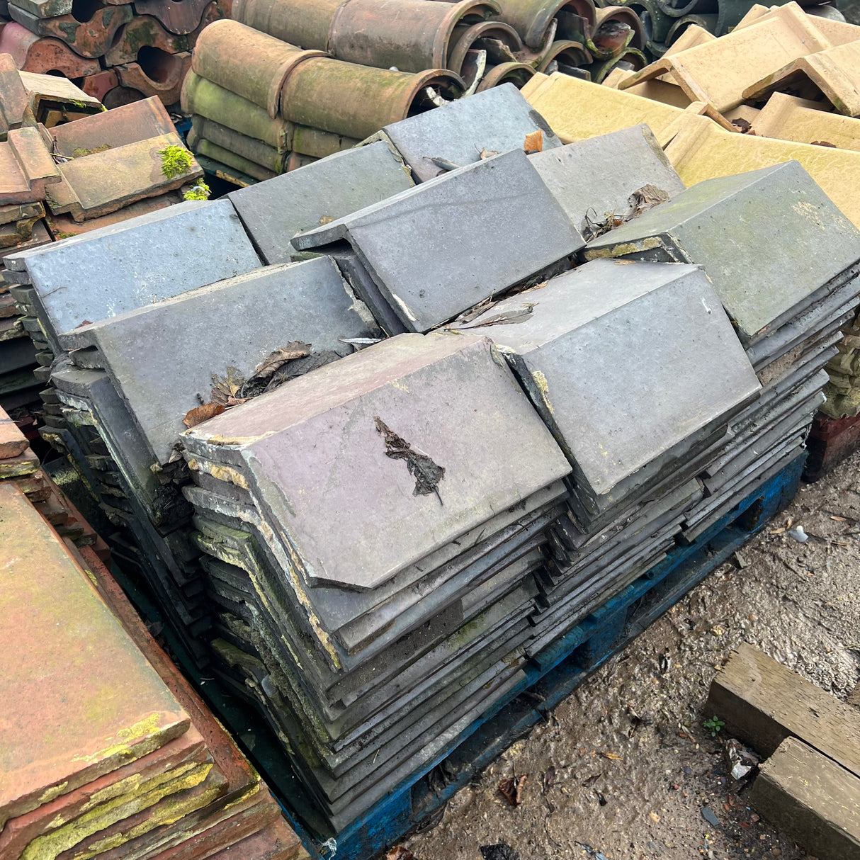 Reclaimed Staffordshire Blue Triangle Ridge Tile - Job Lot of 150 - Reclaimed Brick Company