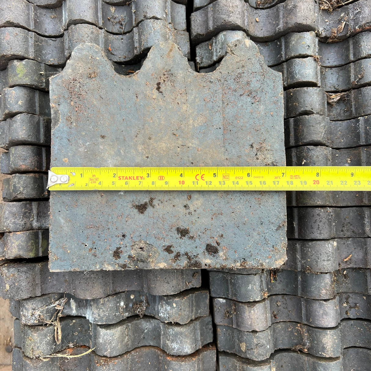 Reclaimed Staffordshire Blue Victorian Cathedral Garden Edging Tiles - 22.7 Linear Meters (Job Lot) - Reclaimed Brick Company