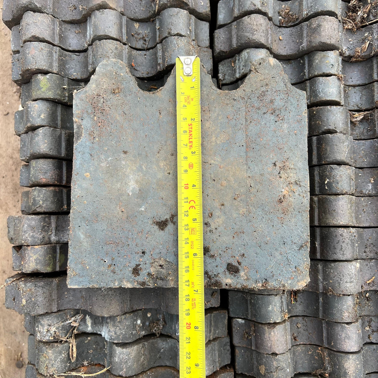 Reclaimed Staffordshire Blue Victorian Cathedral Garden Edging Tiles - 22.7 Linear Meters (Job Lot) - Reclaimed Brick Company