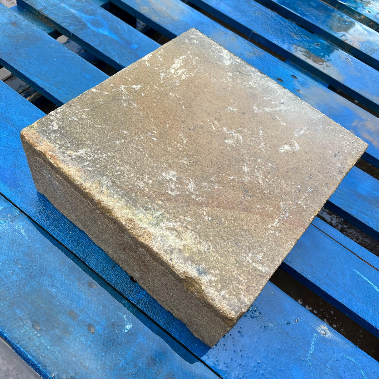 Reclaimed Stone Quoins - 300mm x 300mm - Reclaimed Brick Company