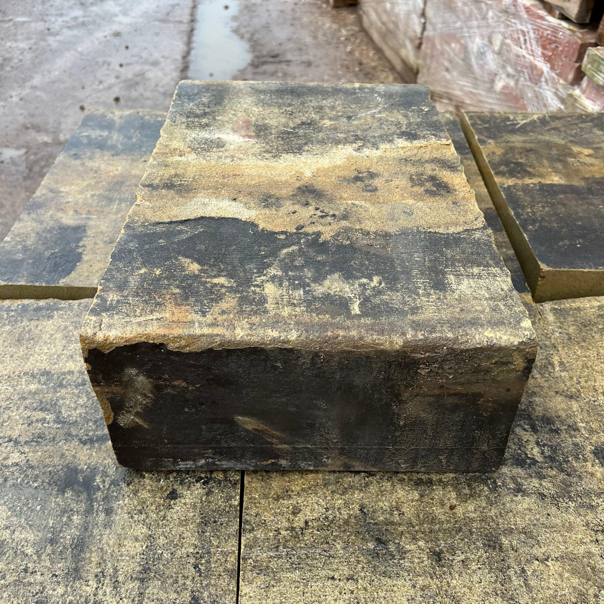 Reclaimed Stone Quoins - 450mm x 300mm - Reclaimed Brick Company