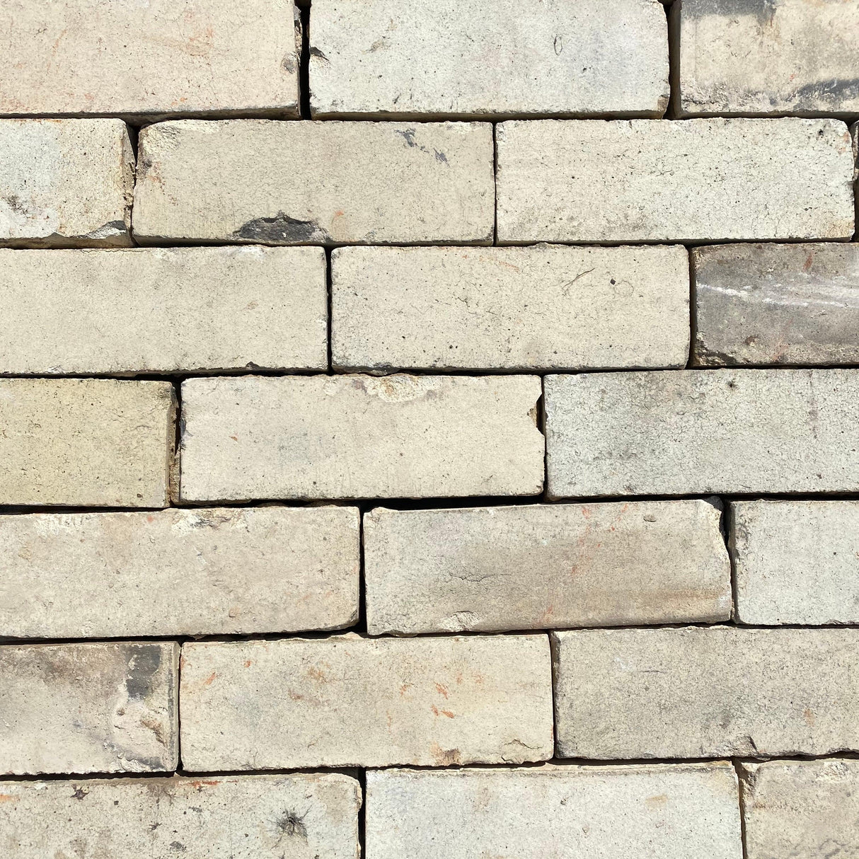 Reclaimed Suffolk White Bricks | Pack of 250 Bricks - Reclaimed Brick Company