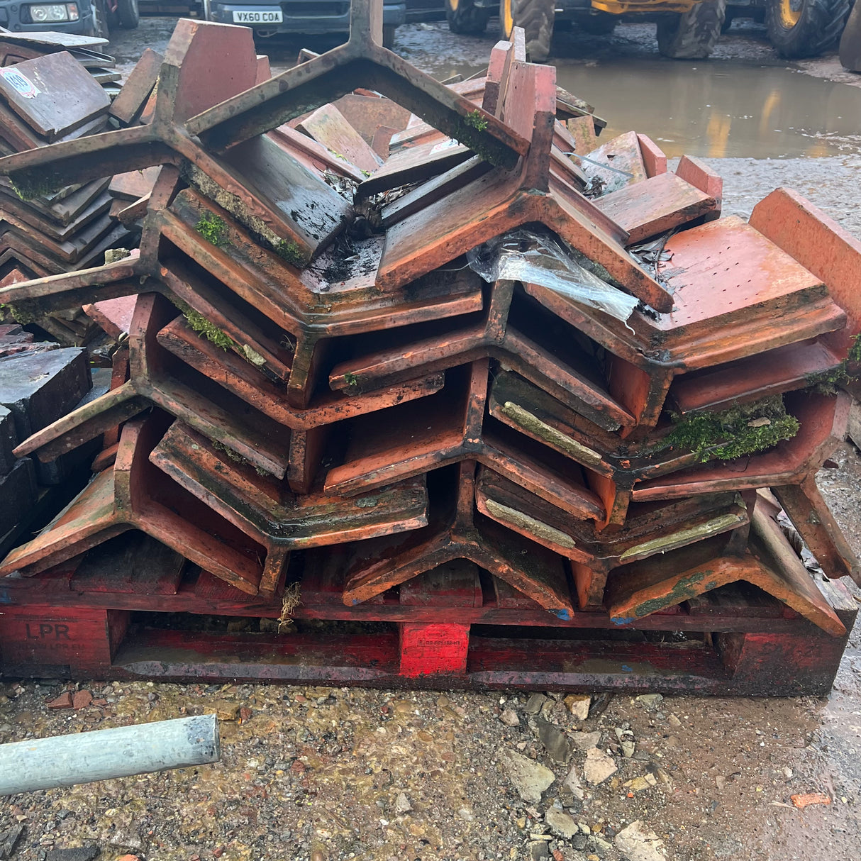Reclaimed Triangle Ridge Tile - Job Lot of 45 - Reclaimed Brick Company