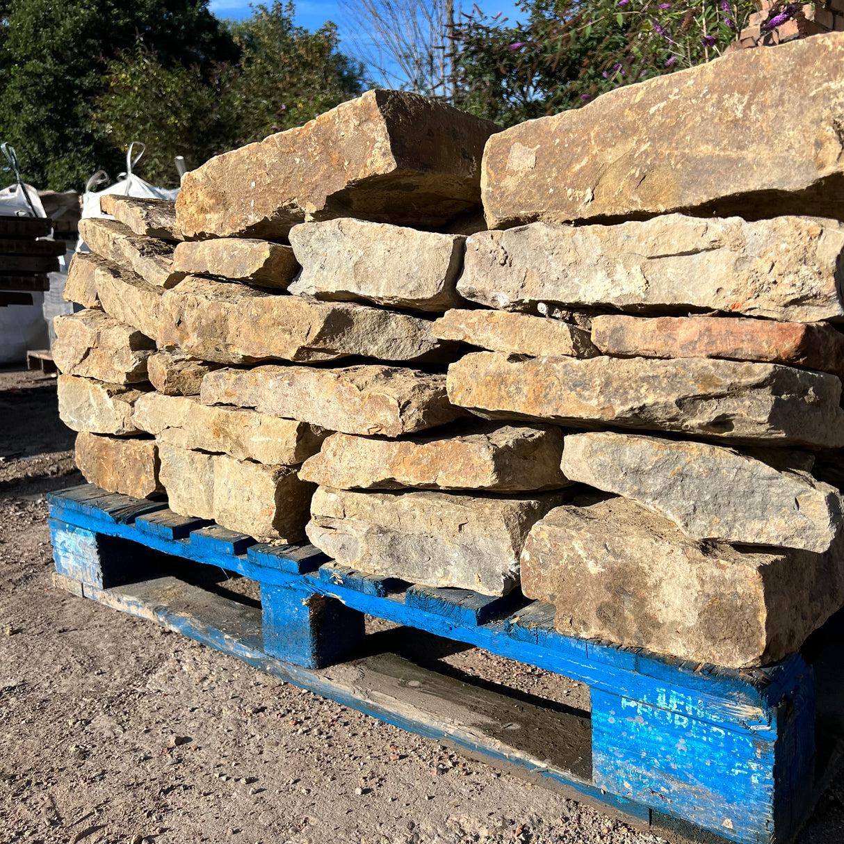 Reclaimed Walling Stone on Pallets - Reclaimed Brick Company