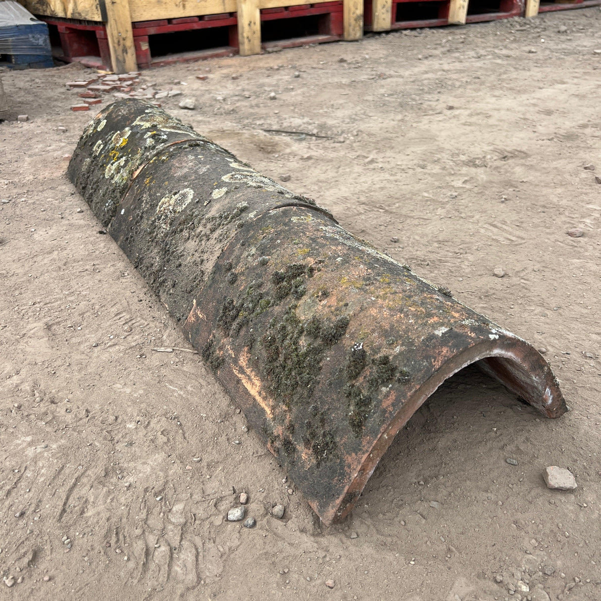 Reclaimed Weathered Hogback Clay Ridge Roof Tile