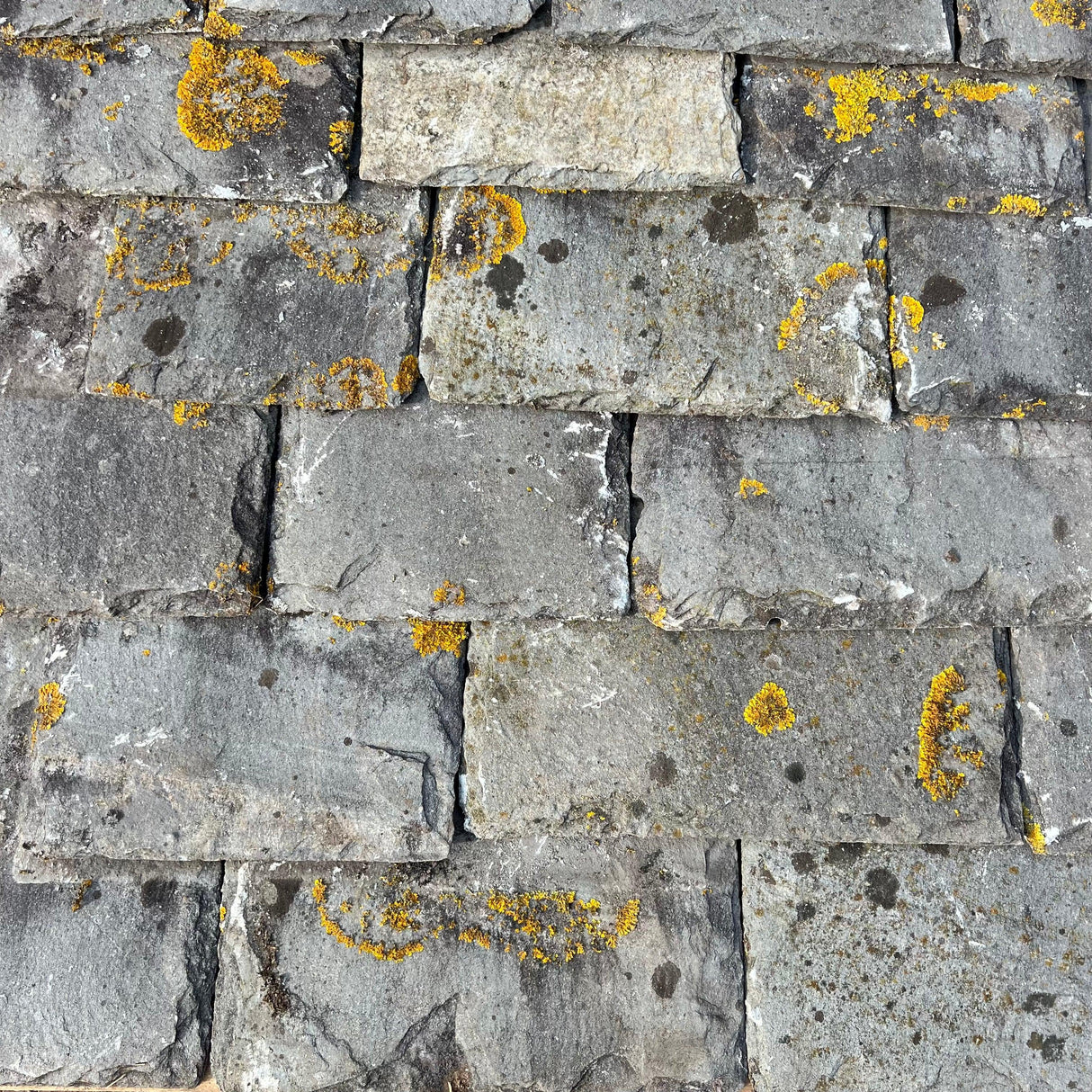 Reclaimed Westmorland Green Roof Slate - Reclaimed Brick Company