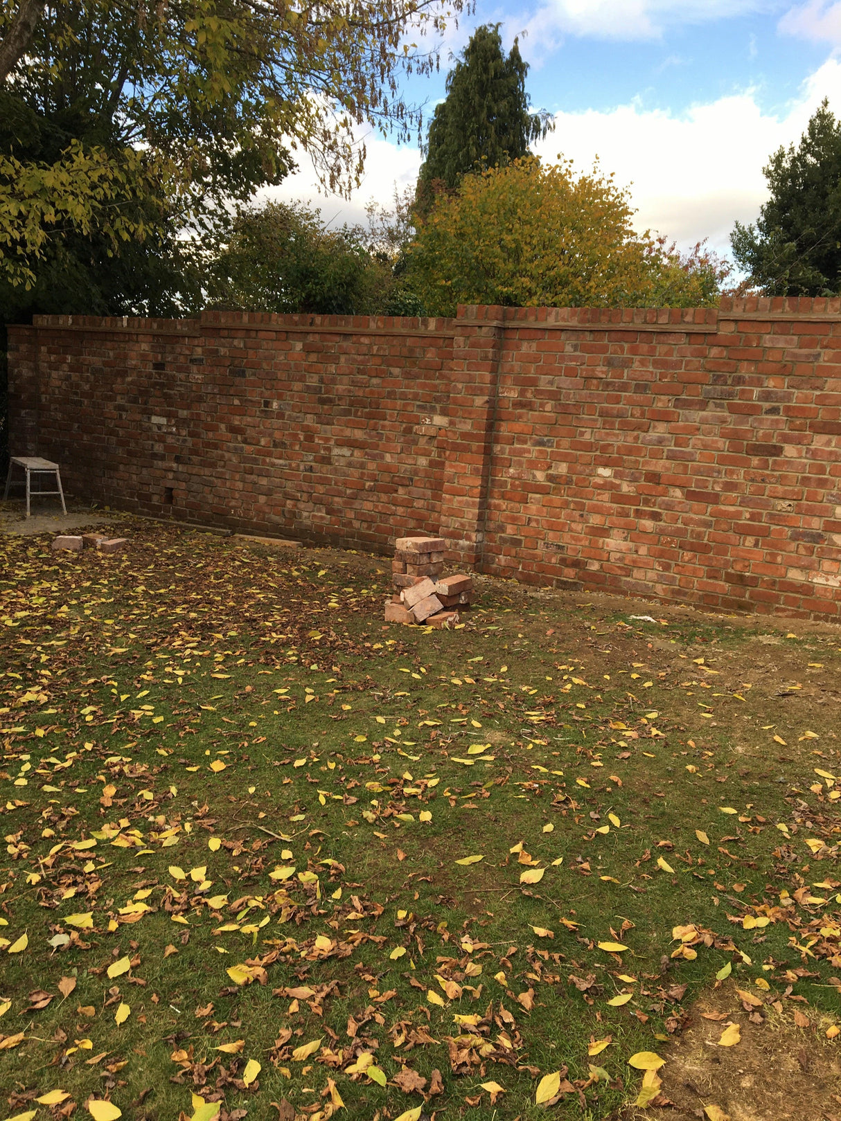 Reclaimed Wire Brick Garden Wall, Rugeley, Staffordshire - Reclaimed Brick Company