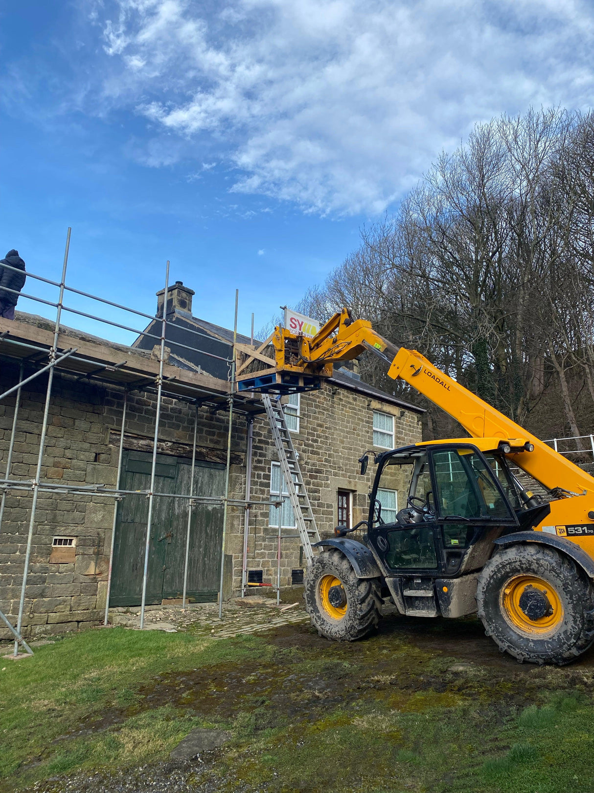 Reclaimed Yorkstone Barn Roofing Slate - Reclaimed Brick Company