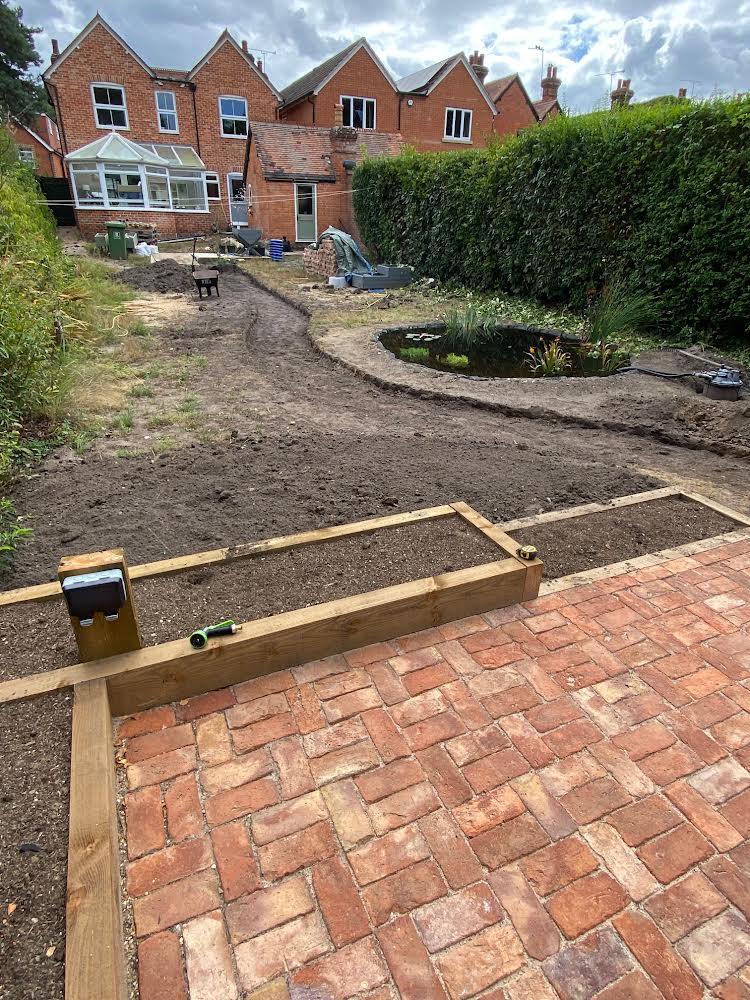 Suntrap City Garden with Victorian Paving Bricks in Central London - Reclaimed Brick Company