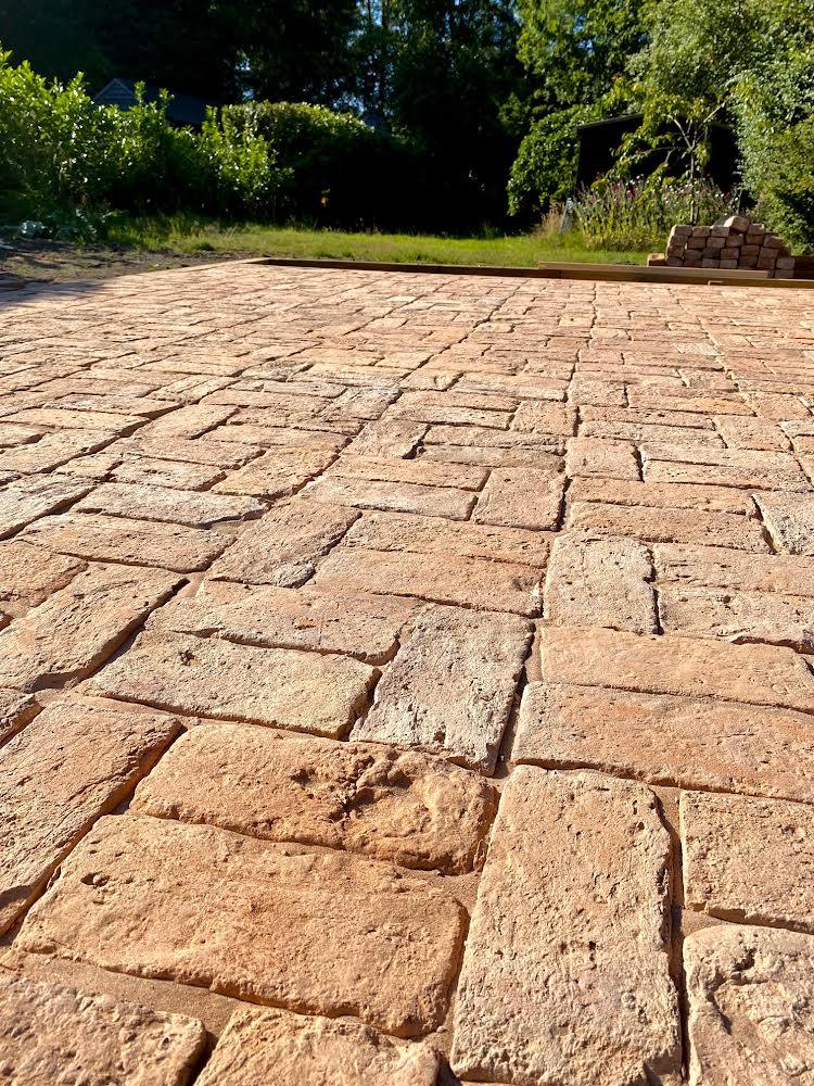 Suntrap City Garden with Victorian Paving Bricks in Central London - Reclaimed Brick Company